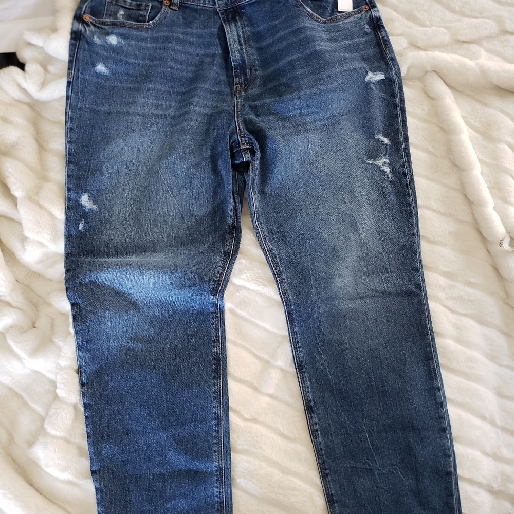 Old Navy boyfriend mid-rise jeans